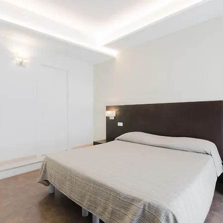 Le Stanze Sul Corso Bed & Breakfast 4*