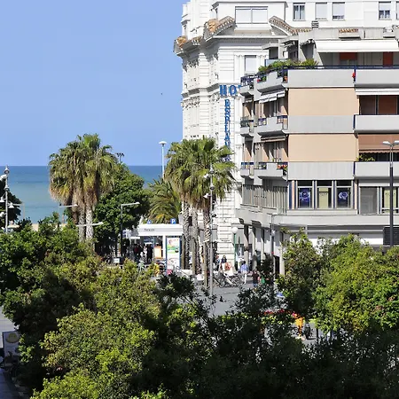 Le Stanze Sul Corso Bed & Breakfast 4*